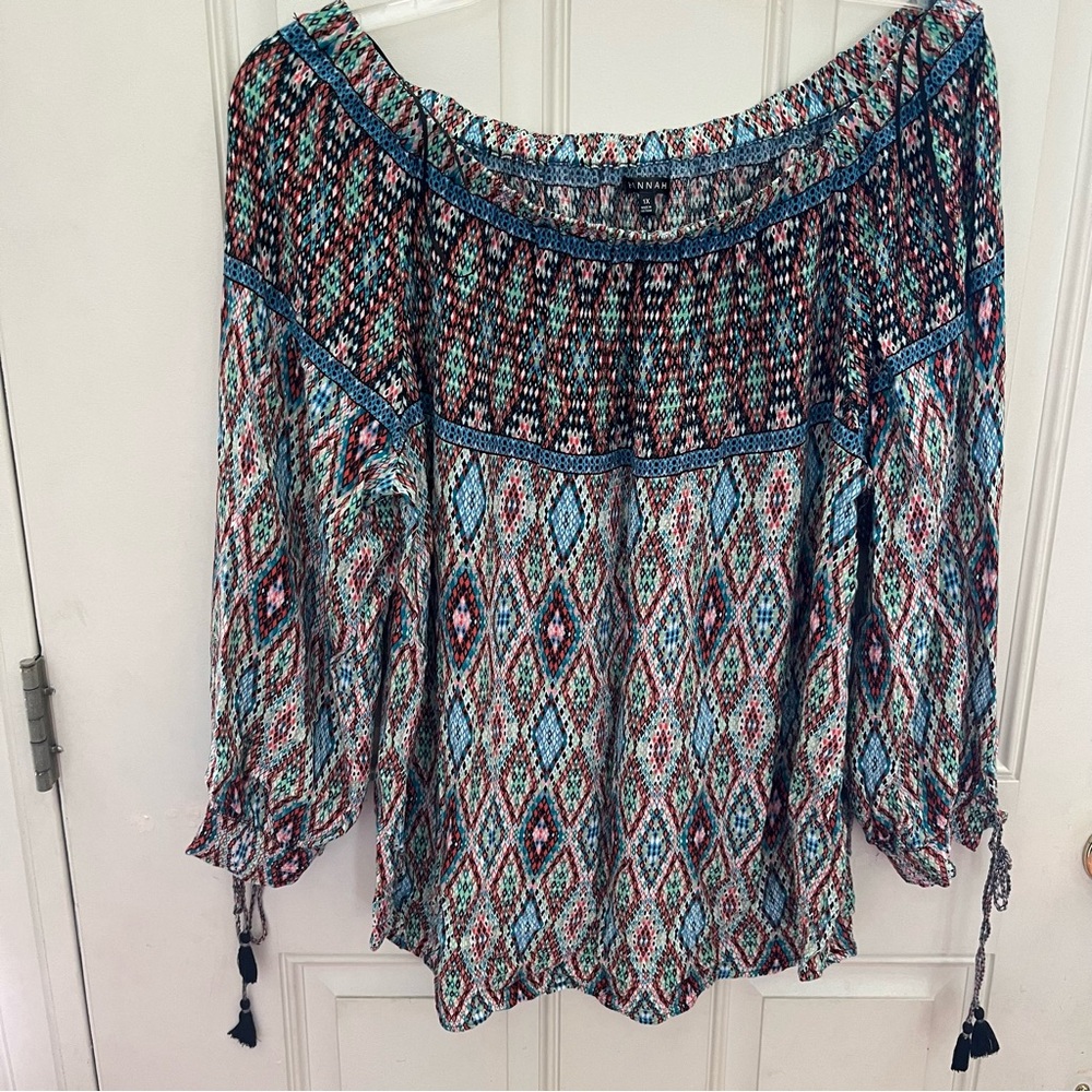 Hannah size 1xl patterned long sleeve flowy top